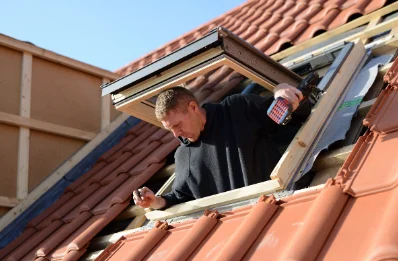 Pose de fenêtres de toit Velux à Lizières